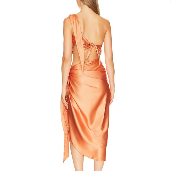 Baobab x REVOLVE Marea Set worn once 

Color: Luz
Size: S - Picture 4 of 6